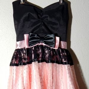 Jessica McClintock Gunne Saks prom party formal dress pink white black size 5